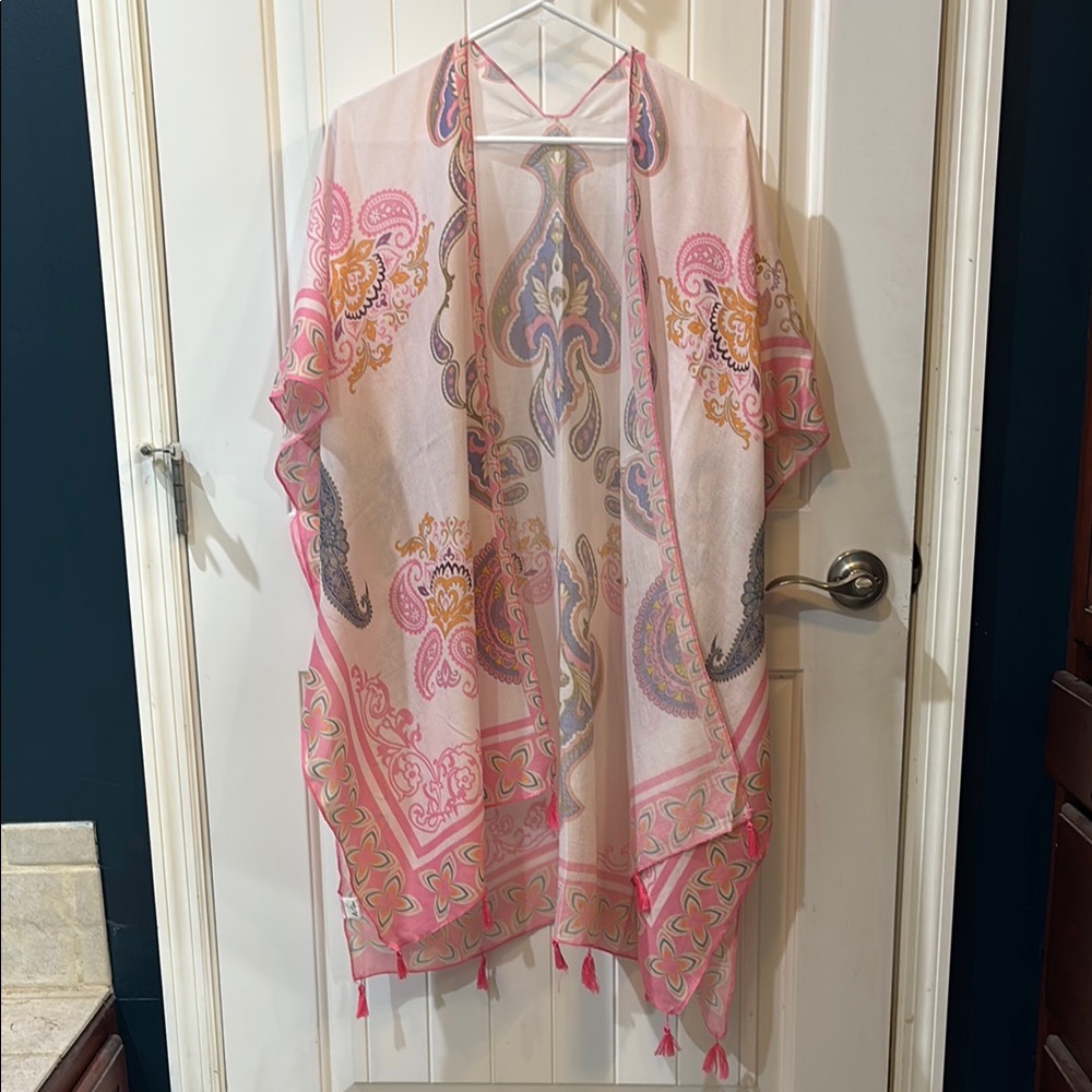 Chic Paisley Kimono Wrap
